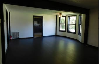 3115 W 40th St in Tulsa, OK - Foto de edificio - Building Photo