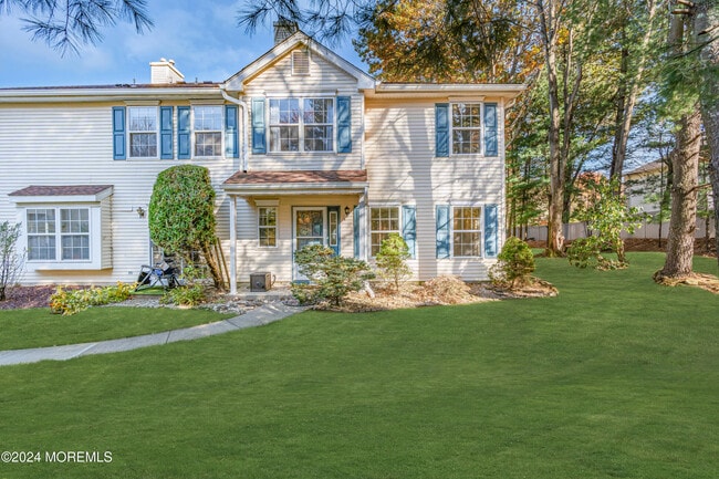 1119 Roseberry Ct in Morganville, NJ - Building Photo - Building Photo