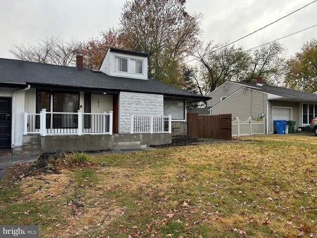 1617 Bryant Rd in Cherry Hill Township, NJ - Foto de edificio - Building Photo