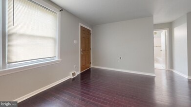 1625-1627 Rhawn St in Philadelphia, PA - Building Photo - Building Photo