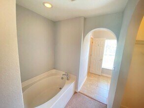 14138 Econ Woods Ln in Orlando, FL - Building Photo - Building Photo