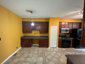 6924 Clearwater Dr in Plainfield, IL - Building Photo - Building Photo