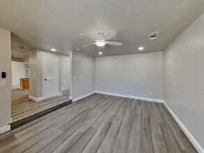 147 Erin Dr in Vallejo, CA - Building Photo - Building Photo