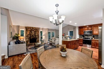 2660 Indian Lake Dr in Marietta, GA - Building Photo - Building Photo