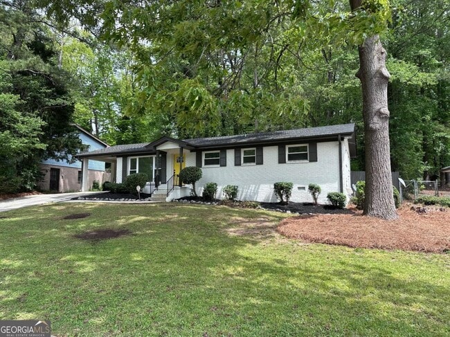 4396 Greenleaf Cir SW in Atlanta, GA - Building Photo - Building Photo