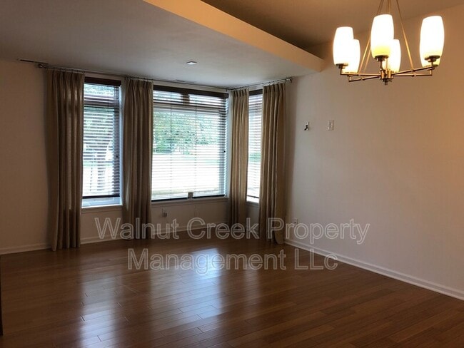 7405 Battery Park Blvd in Cleveland, OH - Building Photo - Building Photo