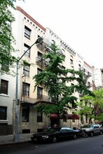 258 W 22nd St in New York, NY - Building Photo - Building Photo