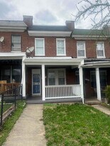 2828 Ellicott Driveway in Baltimore, MD - Building Photo