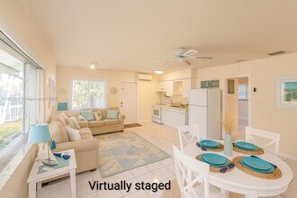 3221 NE 7th Pl in Pompano Beach, FL - Building Photo - Building Photo