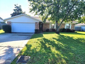 1425 S Gay Ave in Panama City, FL - Building Photo