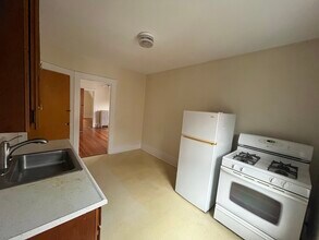 30 Rindge Ave, Unit 3 in Cambridge, MA - Building Photo - Building Photo