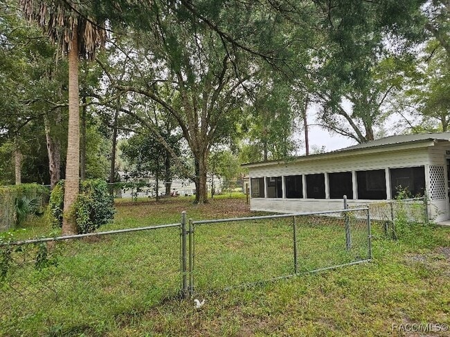 6890 W Homosassa Trail in Homosassa, FL - Building Photo - Building Photo