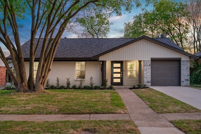 property at 9035 Leaside Dr