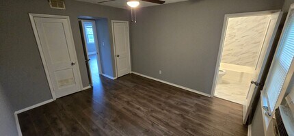 2802 Clearview Ave in Baltimore, MD - Building Photo - Building Photo