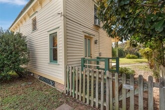 705 Buttonwood St in Bastrop, TX - Building Photo - Building Photo