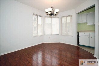 1150 Schmidt Ln in North Brunswick, NJ - Building Photo - Building Photo