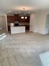2471 Sunrise Rd in Round Rock, TX - Building Photo - Building Photo