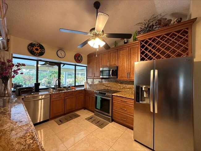 2085 SE Hanford Rd in Port St. Lucie, FL - Building Photo - Building Photo