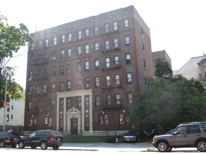 218 Linden Blvd in Brooklyn, NY - Building Photo - Building Photo