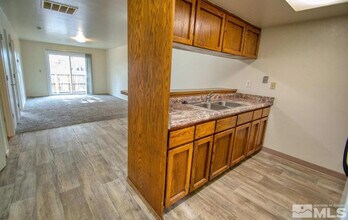 360 Jill Ct in Fernley, NV - Building Photo - Building Photo