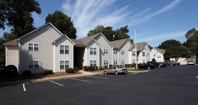 Ridgeview Apartments in Statesville, NC - Building Photo - Building Photo