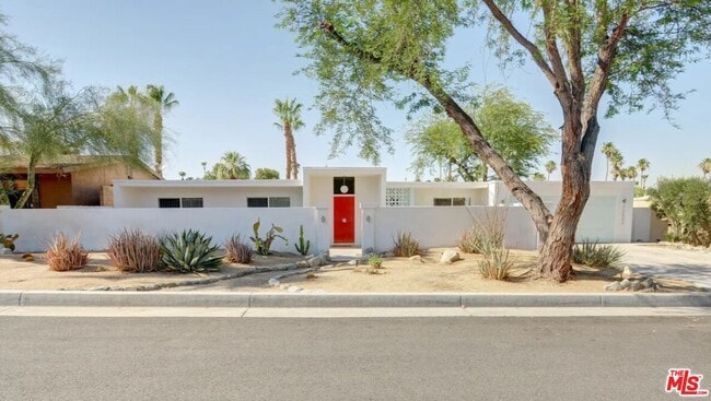 property at 73502 Sun Ln