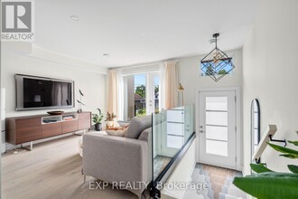 527 Broadhead Ave in Ottawa, ON - Building Photo - Building Photo