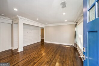 2775 Glenvalley Dr in Decatur, GA - Building Photo - Building Photo