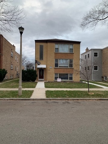 8224 Knox Ave in Skokie, IL - Building Photo