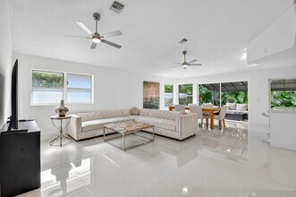 2218 NW 52nd St in Boca Raton, FL - Building Photo - Building Photo