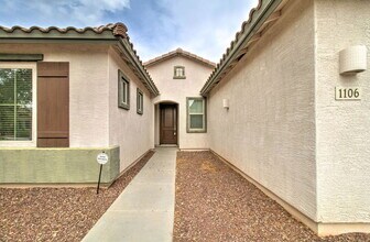 1106 E Regent Dr in Gilbert, AZ - Building Photo - Building Photo