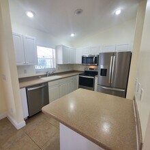 202 NW 10th St in Cape Coral, FL - Building Photo - Building Photo