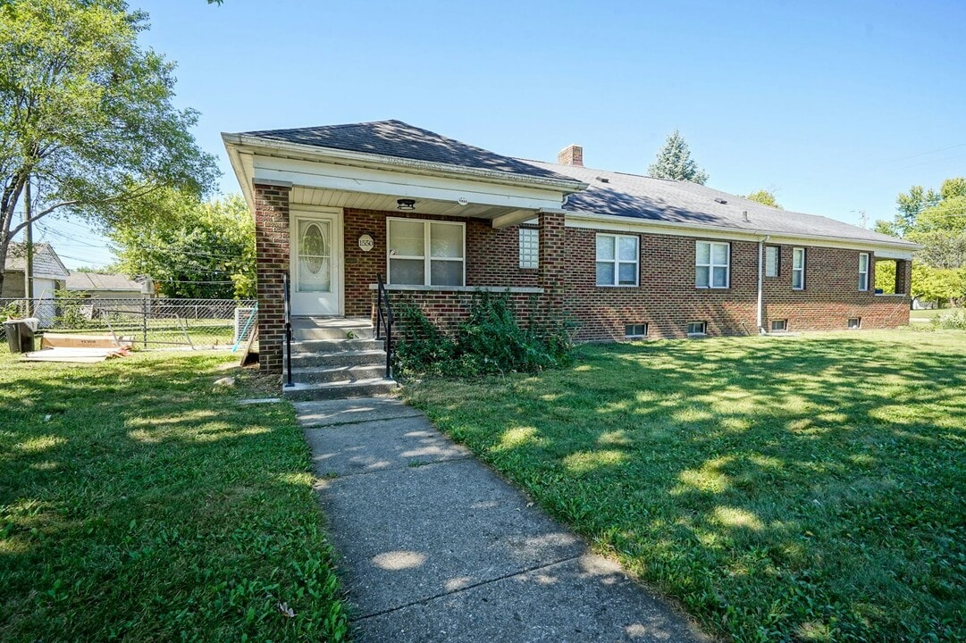 5159 E 16th St in Indianapolis, IN - Building Photo