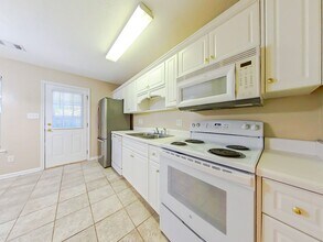 579 Edgecliff Ln in Evans, GA - Building Photo - Building Photo