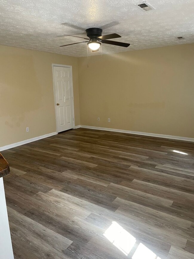 5310 Whisperwood Ct in Anniston, AL - Building Photo - Building Photo