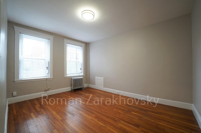 40 Quint Ave, Unit 15 in Boston, MA - Foto de edificio - Building Photo