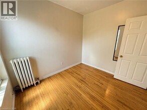 55 Barton St W in Hamilton, ON - Building Photo - Building Photo
