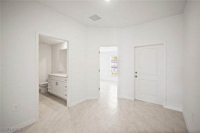 4158 San Felice Ln in North Fort Myers, FL - Building Photo - Building Photo