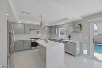 442 Staghorn Pass Ave in Las Vegas, NV - Foto de edificio - Building Photo