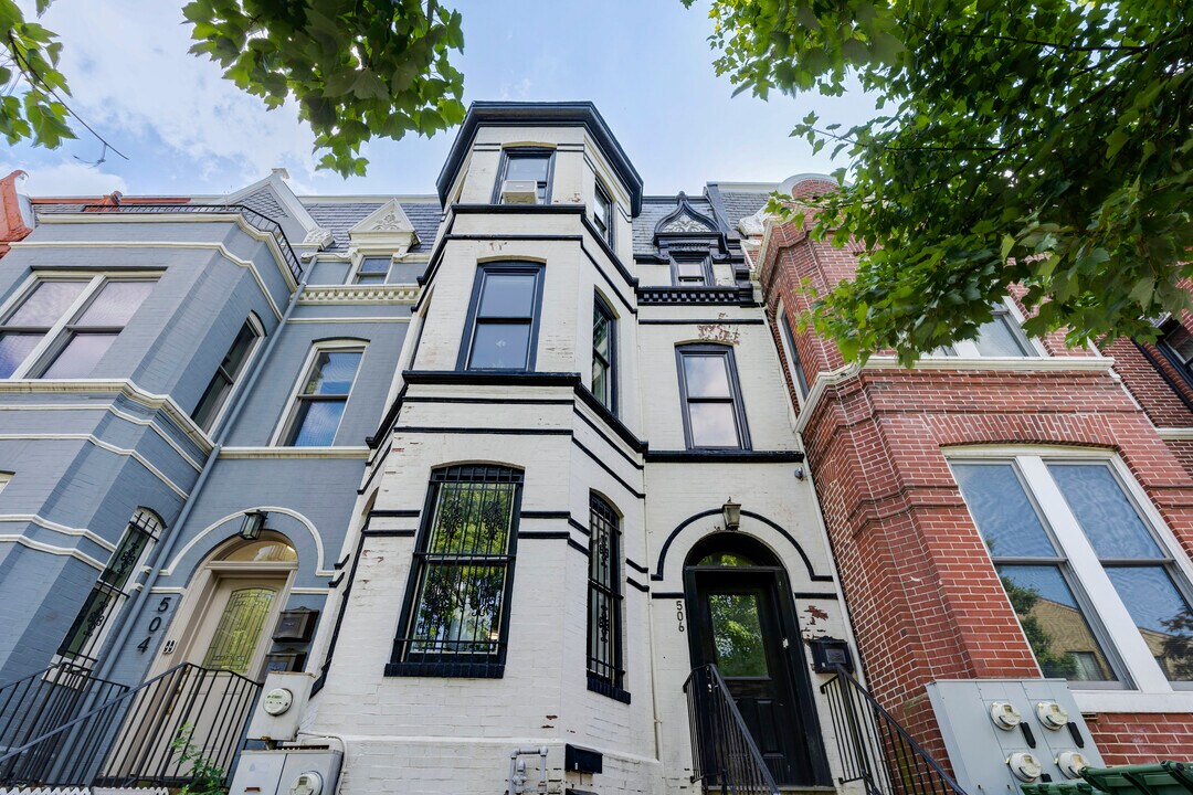 506 M St NW, Unit 2 in Washington, DC - Foto de edificio