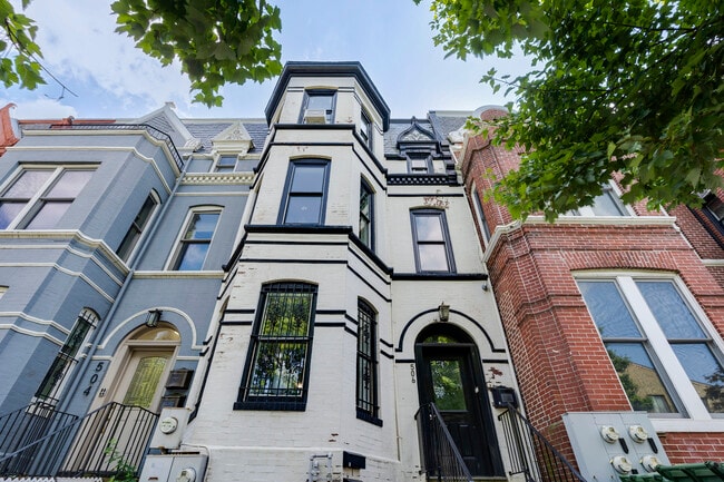 property at 506 M St NW