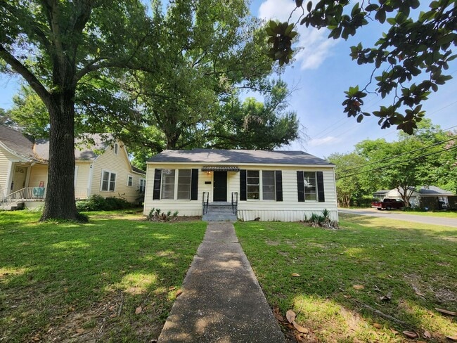 property at 102 College St