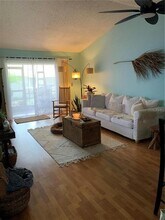 300 Plymouth St in Safety Harbor, FL - Building Photo - Building Photo