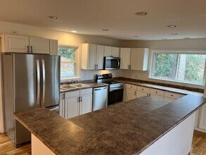 190 Long John Dr in Hendersonville, NC - Building Photo - Building Photo