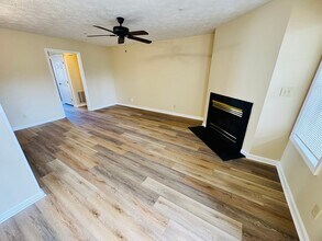 333 Waterdown Dr in Fayetteville, NC - Building Photo - Building Photo