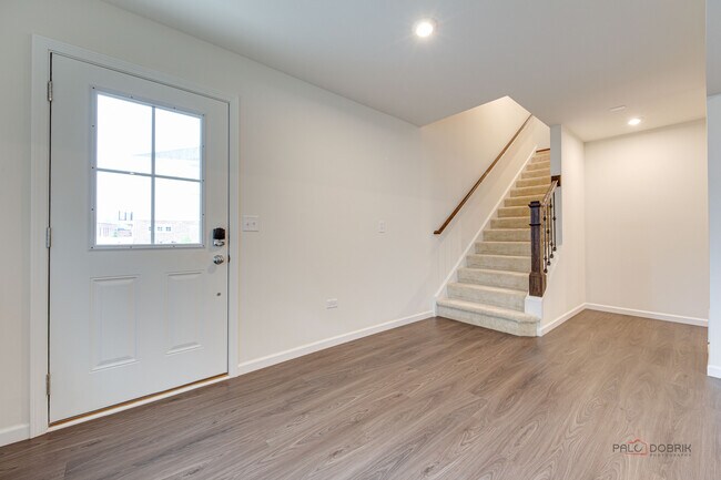121 Yorktown Ct in Libertyville, IL - Building Photo - Building Photo