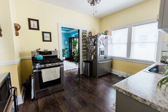 2196 Bunts Rd in Lakewood, OH - Building Photo - Building Photo