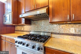 23 S 23rd St in Philadelphia, PA - Building Photo - Building Photo