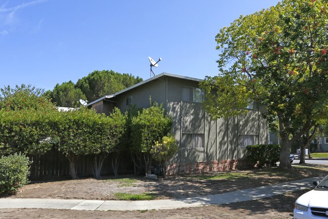 2743 Joseph Ave in Campbell, CA - Building Photo - Building Photo