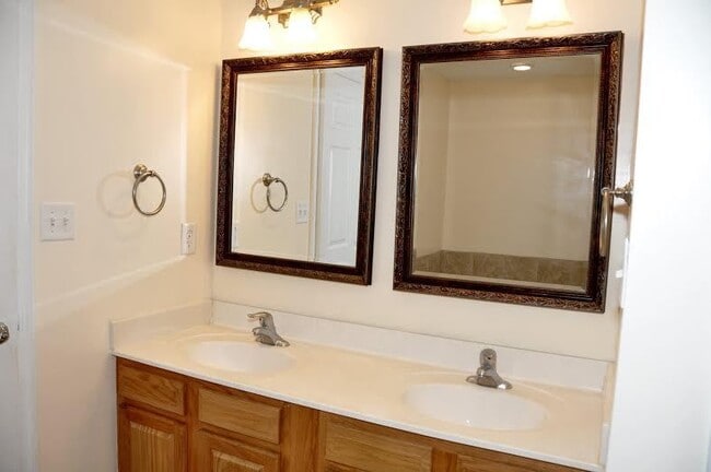 property at 2194 River Park Ct